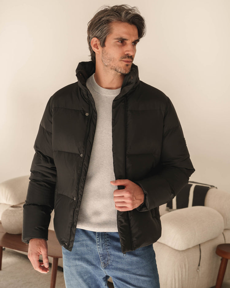 Down Puffer Jacket (Black)