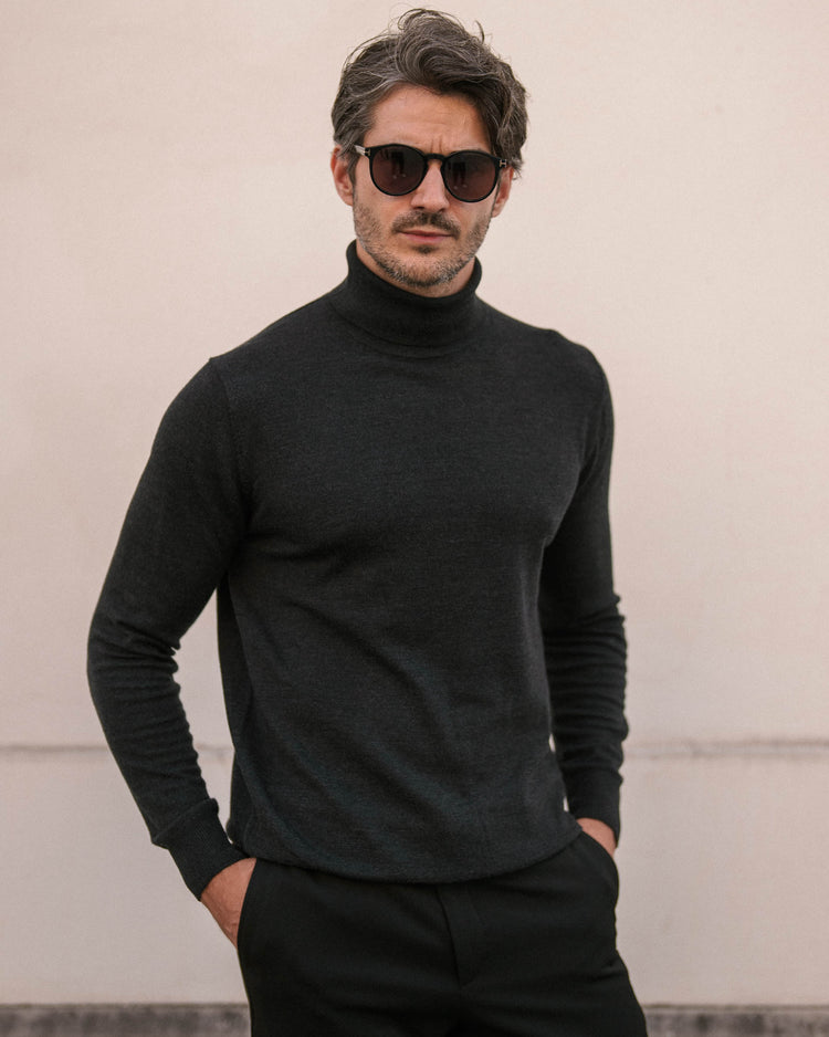 Merino Turtleneck (Dark grey)