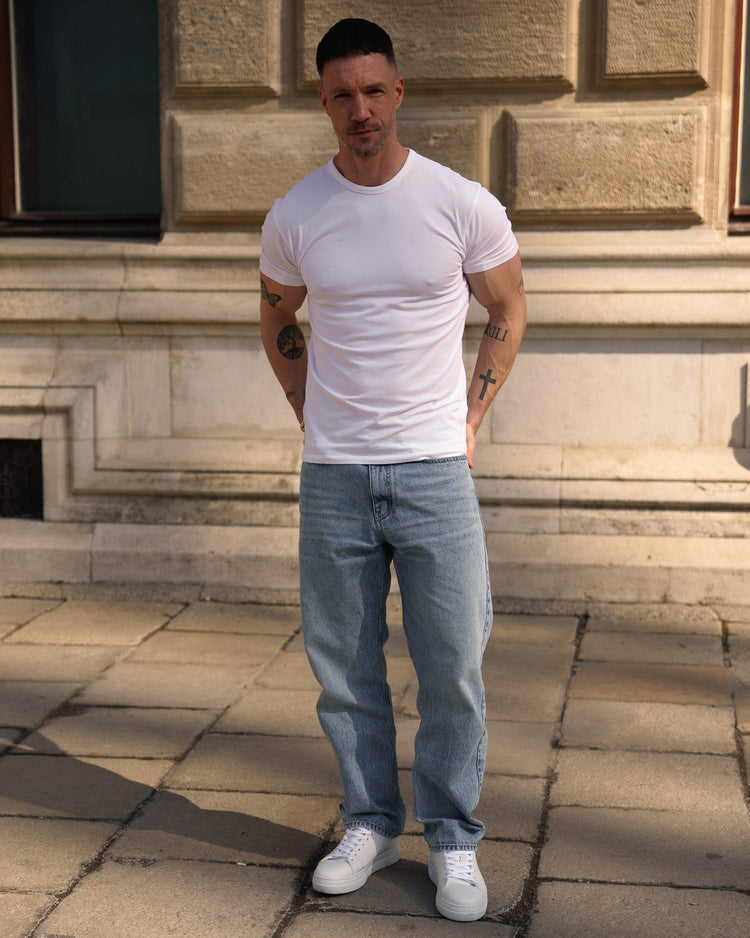 Essential Relaxed Fit Jeans (Light Blue)