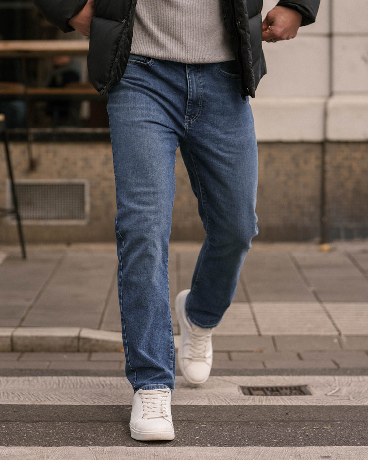 Essential Regular Fit Jeans (Mid Blue)
