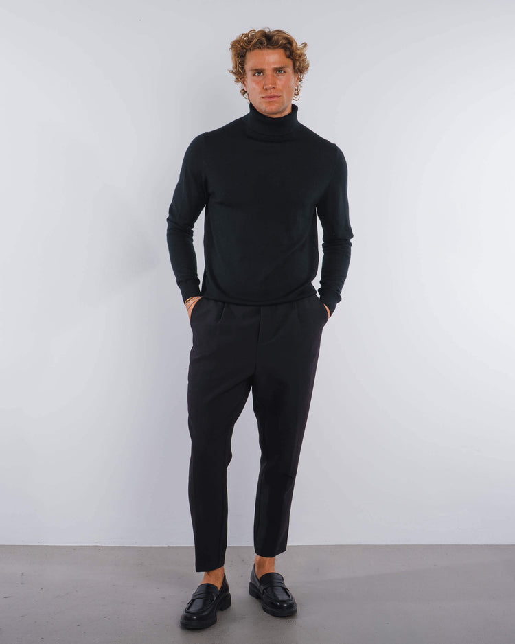 Merino Turtleneck (Black)