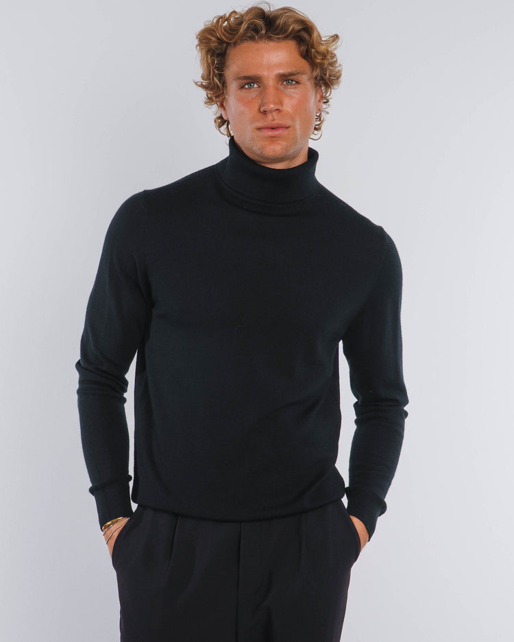 Merino Turtleneck (Black)