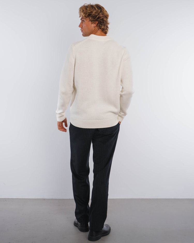 Wool Knit V-Neck (Off-white)
