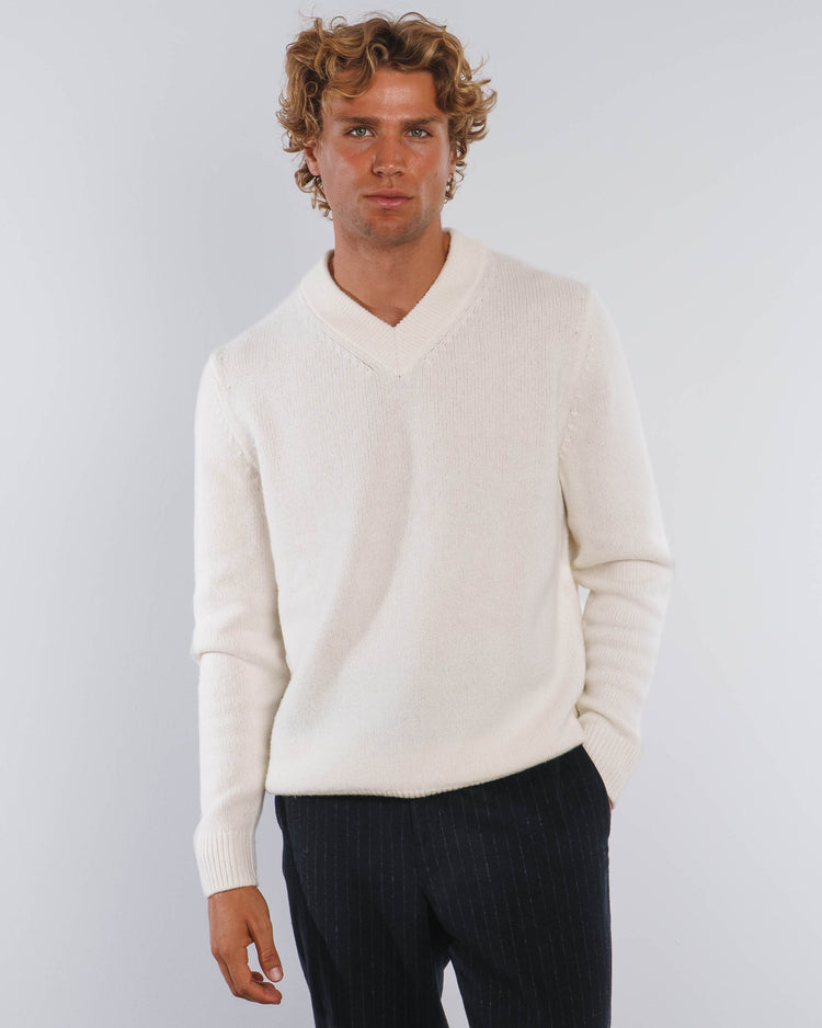Wool Knit V-Neck (Off-white)