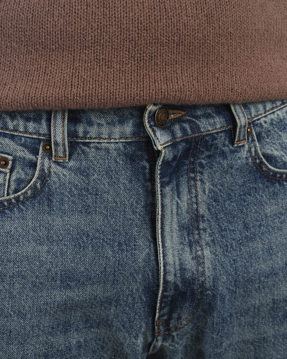 Essential Relaxed Fit Jeans